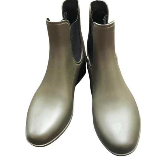 Target Women’s Olive Green Rain Waterproof Weatherproof Rubber Ankle Booties - Picture 10 of 16